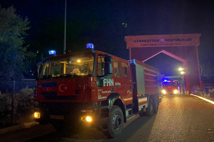  Retour du dernier groupe de pompiers azerbaïdjanais depuis la Turquie -  VIDEO  