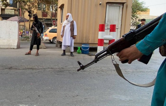   "Taliban" Əfqanıstanda müğənnini güllələdi    