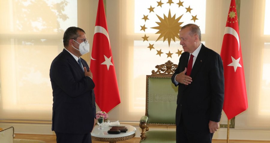   Ərdoğan azərbaycanlı səfiri qəbul etdi  
   