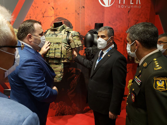 وزير الدفاع يحضر حفل افتتاح معرض IDEF-2021 -  صور  