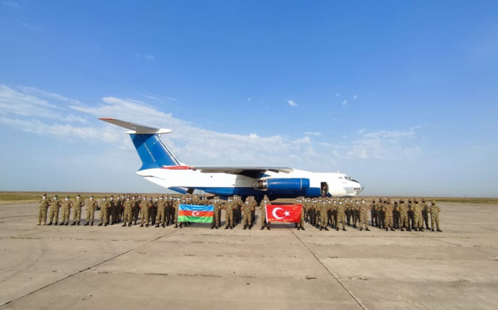    Hərbçilərimiz təlimdə iştirak üçün Türkiyəyə gedib-   FOTOLAR      