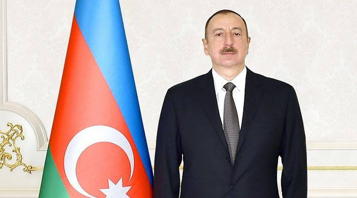   الرئيس يهنئ الجالية اليهودية في أذربيجان  
