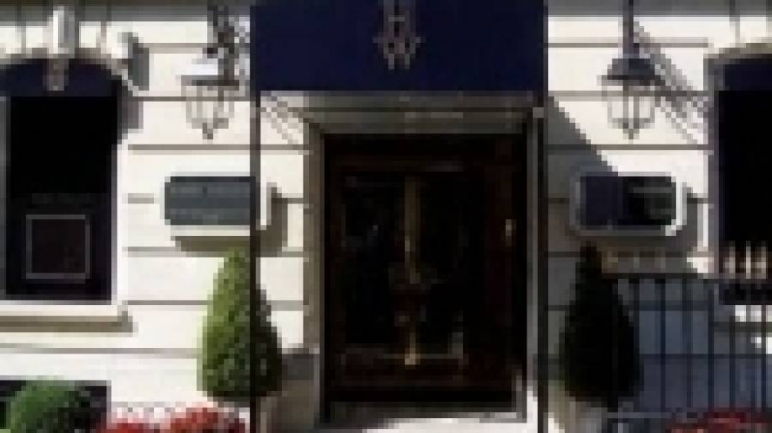 Un grupo de delincuentes roba una tienda de Bulgari en el centro de París llevándose unos 12 millones de dólares en joyas