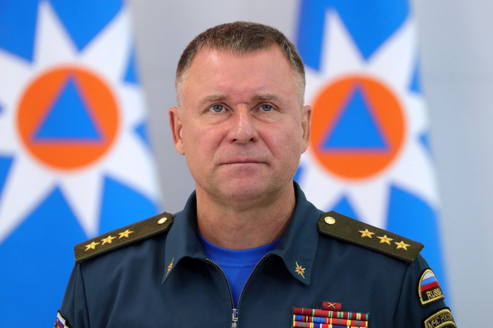   Russian emergencies minister dies at drills in the Arctic when saving life  
 