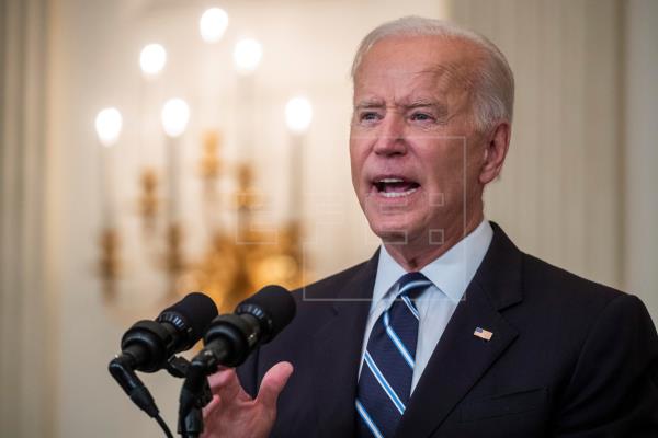 Biden habla con Xi sobre cómo evitar que su pugna "derive en un conflicto"