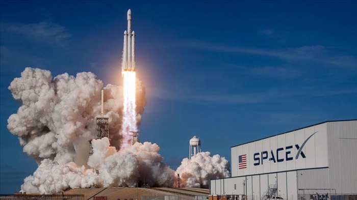 SpaceX to launch private, all-civilian crew into Earth orbit