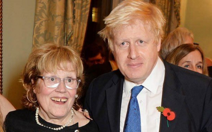 Muere la madre del primer ministro británico Boris Johnson