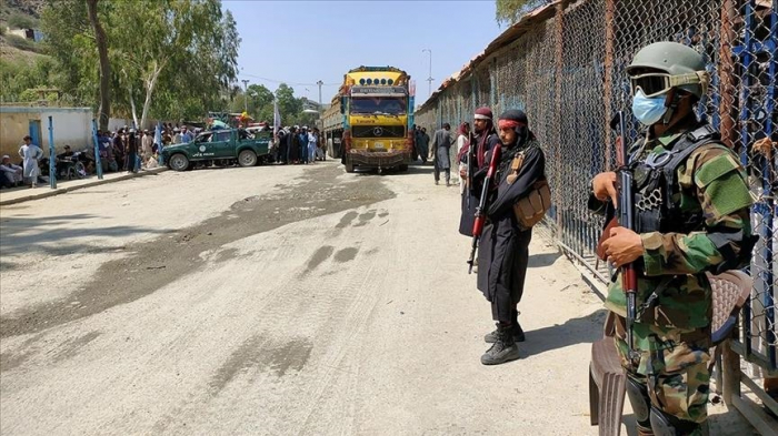 Pakistan reopens border with Afghanistan for pedestrians