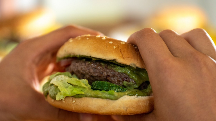 Un dedo humano aparecido dentro de una hamburguesa desata escándalo 
