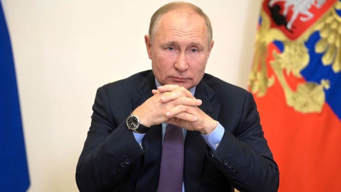Putin revela que "varias decenas de personas" en su círculo cercano se han contagiado de covid-19