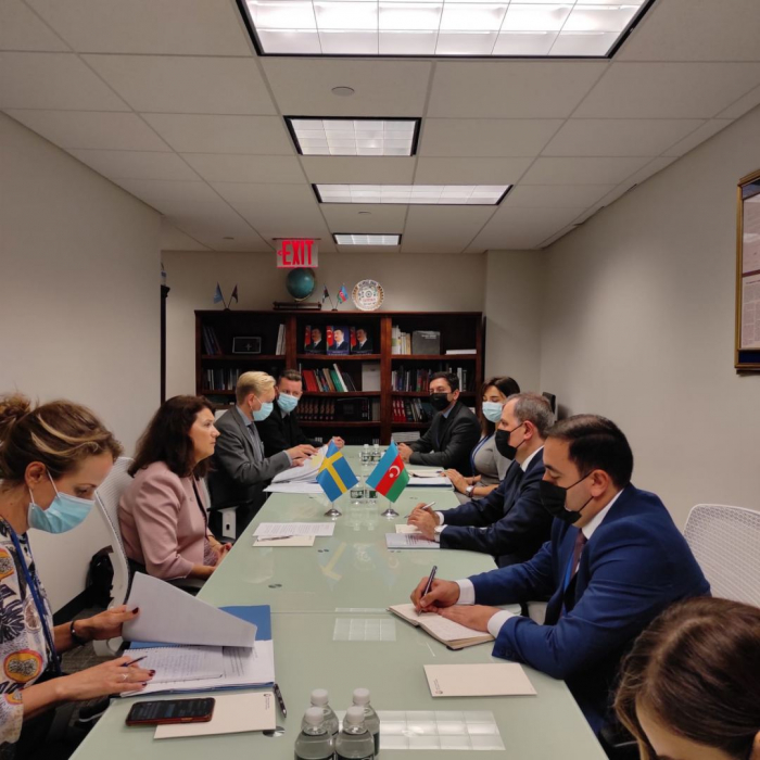  Azerbaijani FM meets with OSCE Chairman-in-Office in New York  