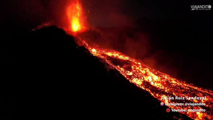 Continúa la erupción del volcán de la isla española de La Palma