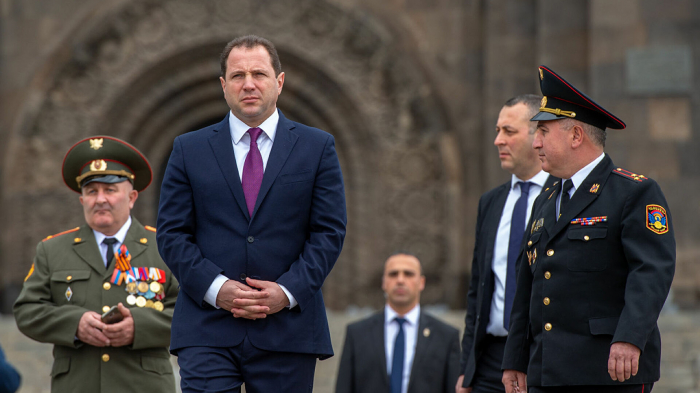   Former Armenian defense minister David Tonoyan arrested  