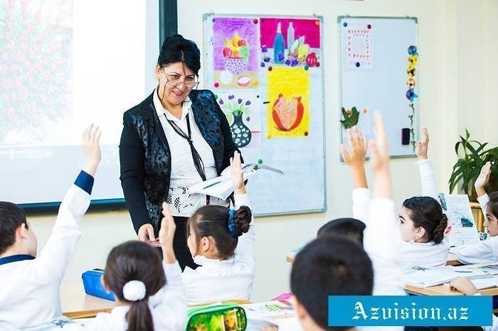    "Yaxın vaxtlarda müəllimlərin sertifikasiyası keçiriləcək" -  Nazir   