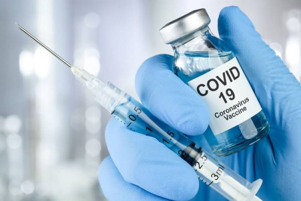 EU watchdog evaluates data on COVID-19 vaccine booster shot