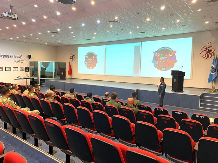       "TURAZ Şahini - 2021"    təlimlərində ətrafı tanıma uçuşları keçirilib   
