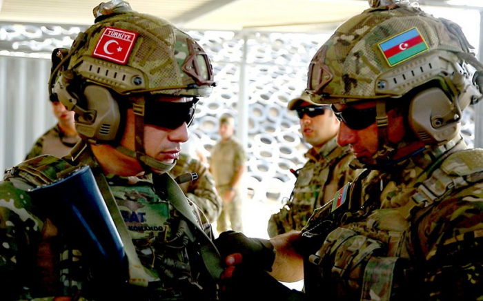   العسكريون الأذربيجانيون والأتراك يبدؤون تدريبات مشتركة  