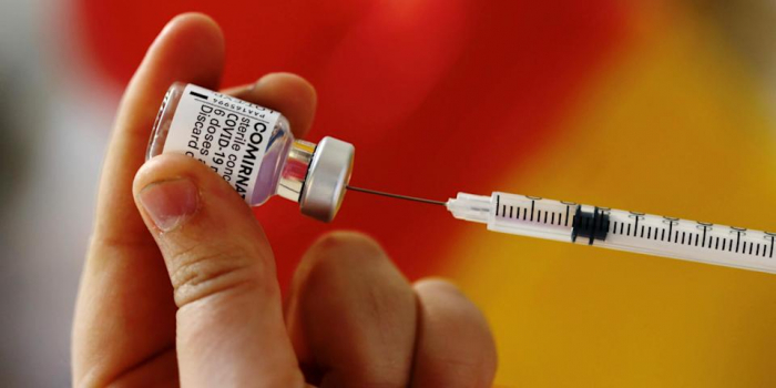 Angleterre : le vaccin anti-Covid proposé aux 12-15 ans