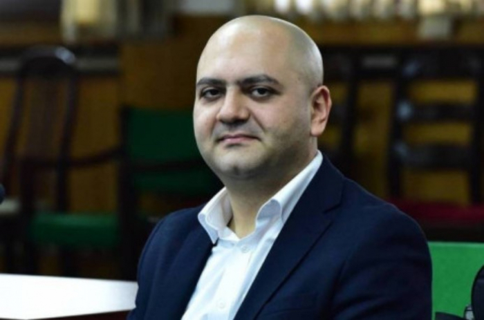 Ermənistanda rektor işçini siyasi baxışına görə qovdu 