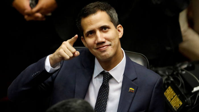 Juan Guaidó llama a salir a las calles por unas elecciones libres mientras la UE se presta a observarlas