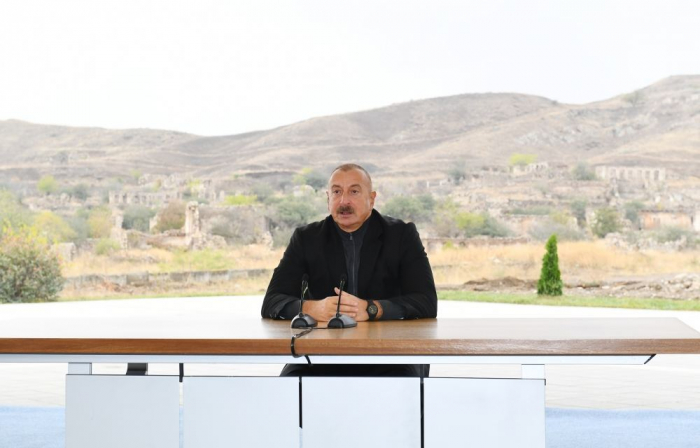     Ilham Aliyev:   4. Oktober - Tag der Befreiung von Dschabrayil wird für immer in unserer Geschichte bleiben  