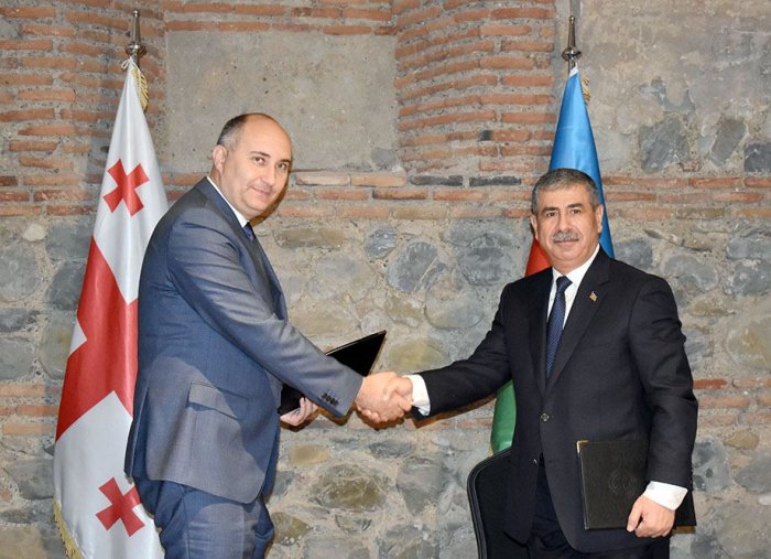 Defense ministries of Azerbaijan, Georgia ink plan of bilateral co-op
