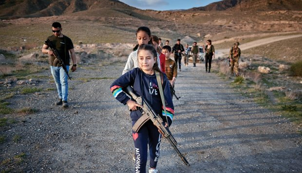   Veteranen der US-Armee führen Militärtraining für armenische Kinder durch  