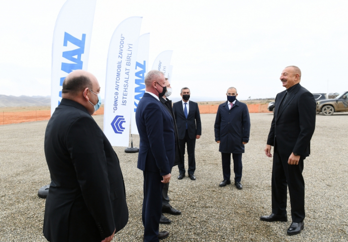   Präsident Aliyev legt Grundstein für gemeinsames Servicezentrum der Offenen Aktiengesellschaft KAMAZ  