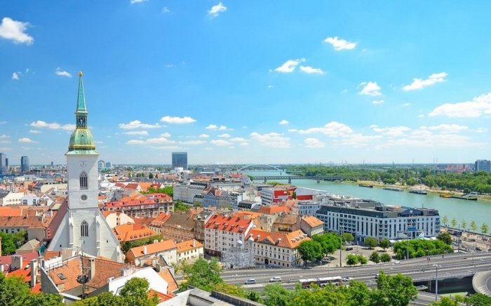 Sahiba Gafarova va a Eslovaquia