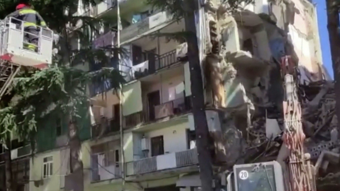 Se derrumba un edificio de apartamentos en Georgia 