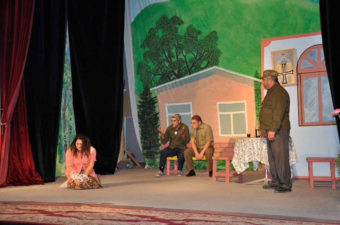   Das Theater von Aghdam zeigte dem Militär seine erste Aufführung in der neuen Saison   - FOTOS    