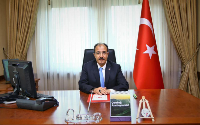 El embajador turco felicita al pueblo azerbaiyano por el Día de Restauración de la Independencia