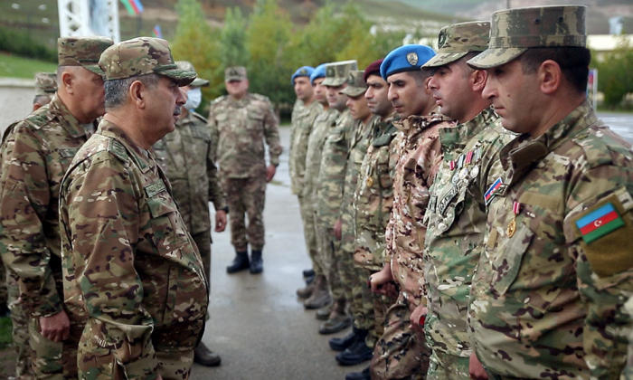   Azerbaijani defense minister visits recently established commando military unit –   VIDEO    