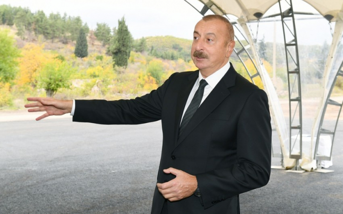     Ilham Aliyev:   "Wir alle haben nach so vielen Jahren die Freude des Sieges erlebt"  