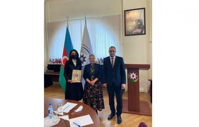   Aserbaidschanische Ombudsfrau informiert bulgarische Delegation über die Kriegsverbrechen Armeniens  