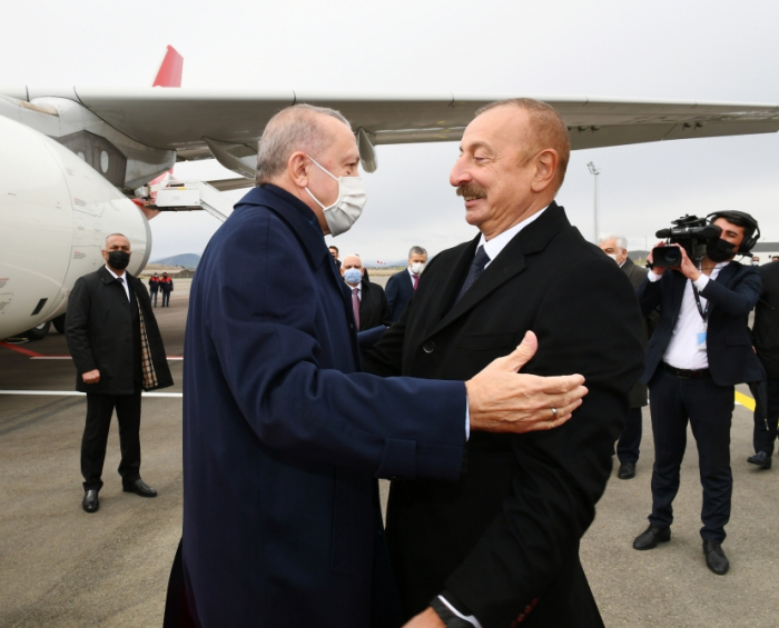  Arrivée du président turc Erdogan à Fuzouli -  VIDEO