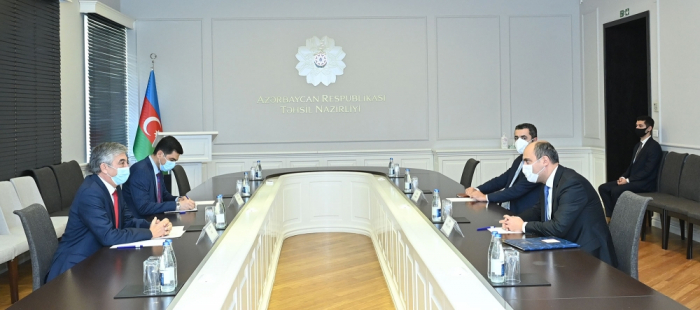 Azerbaijan and Tajikistan discuss prospects for educational cooperation