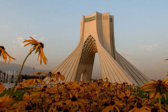   Tehran paniranizm ideologiyasını İslamdan önə çıxarır -    TƏHLİL      