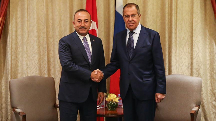  Lavrov et Cavusoglu ont discuté du format "3 + 3" sur le Caucase du Sud 