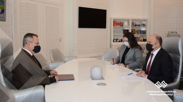 Anar Kərimov Nikolaos Piperiqos ilə görüşüb  
