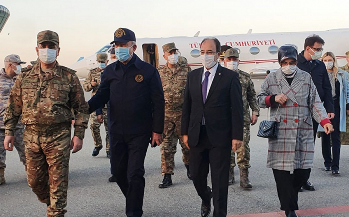   Turkey’s defense minister arrives in Azerbaijan  