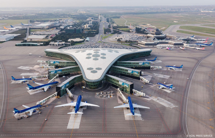 Internationaler Flughafen Heydar Aliyev in Baku wird trotz Unwetter wie gewohnt betrieben