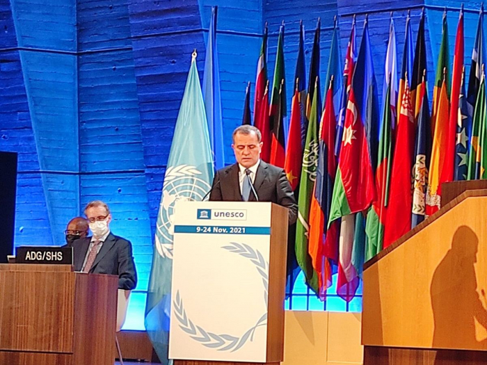  Jeyhun Bayramov: Aserbaidschan freut sich auf die Zusammenarbeit mit der UNESCO 