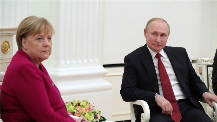 Kremlin says new Putin-Merkel talk possible