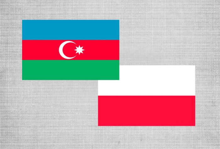 Azerbaijani MFA congratulates people of Poland