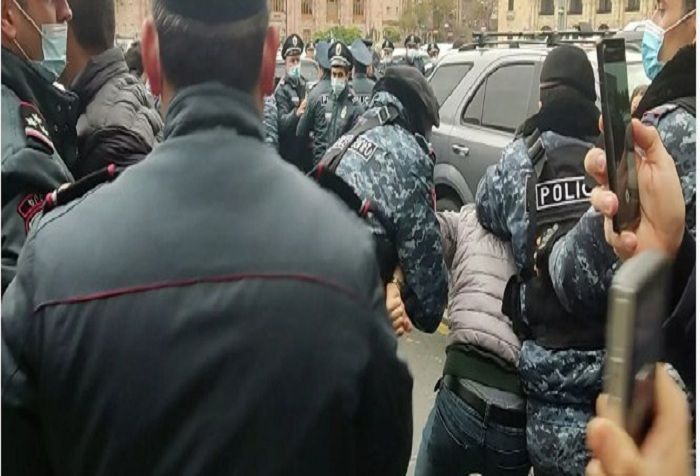   Armenische Polizei hat mit der Festnahme von Demonstranten begonnen  