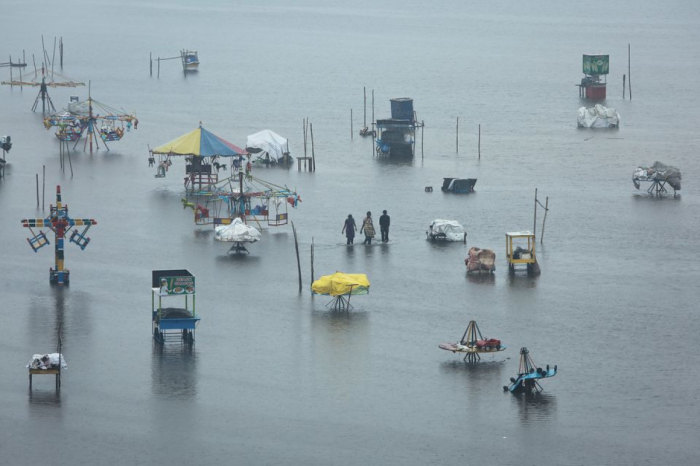 At least 41 killed as heavy rains hit southern India and Sri Lanka