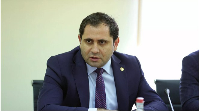 Armenien ernennt neuen Verteidigungsminister