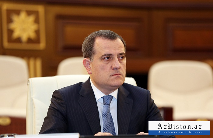     Aserbaidschanischer Außenminister:       "Es ist wichtig von Armenien die Minenkarten vorzulegen"  