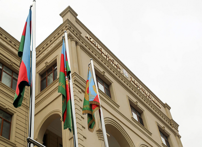   Ministerio de Defensa:  "Cayeron mártires 7 militares azerbaiyanos, 10 personas heridas" 